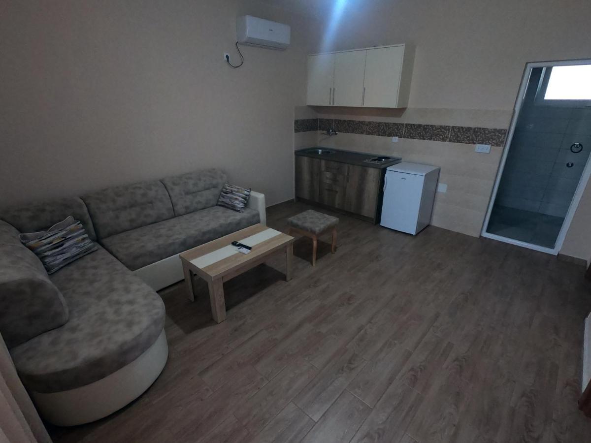 Apartments Rudaj อุลซิน ภายนอก รูปภาพ
