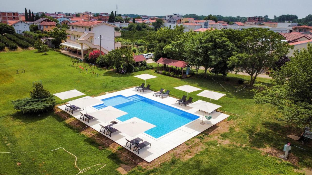 Apartments Rudaj อุลซิน ภายนอก รูปภาพ