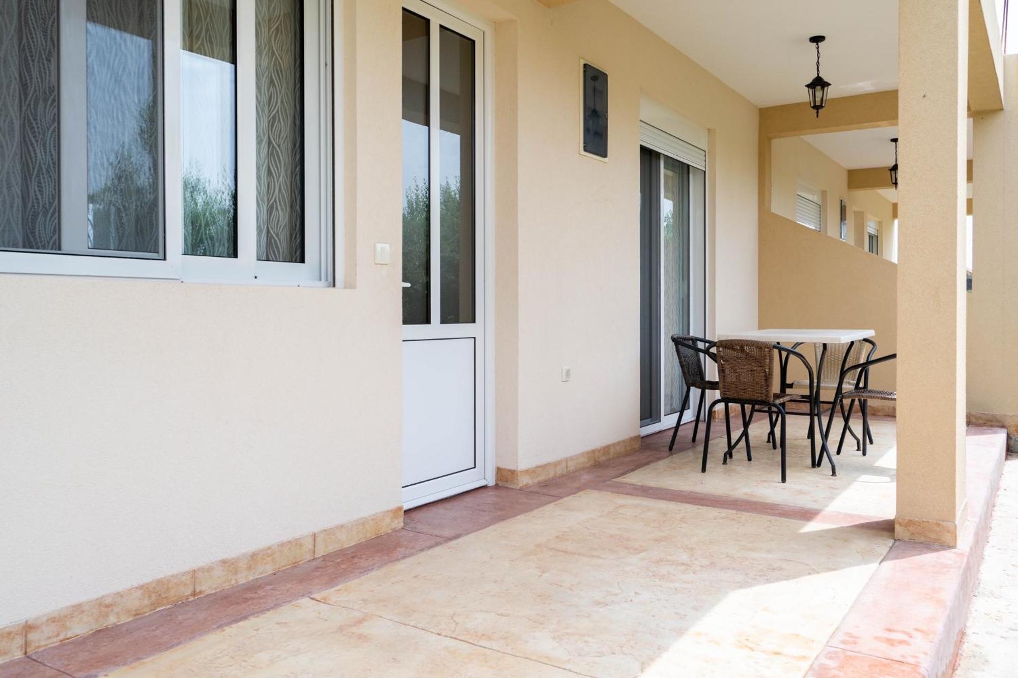Apartments Rudaj อุลซิน ภายนอก รูปภาพ